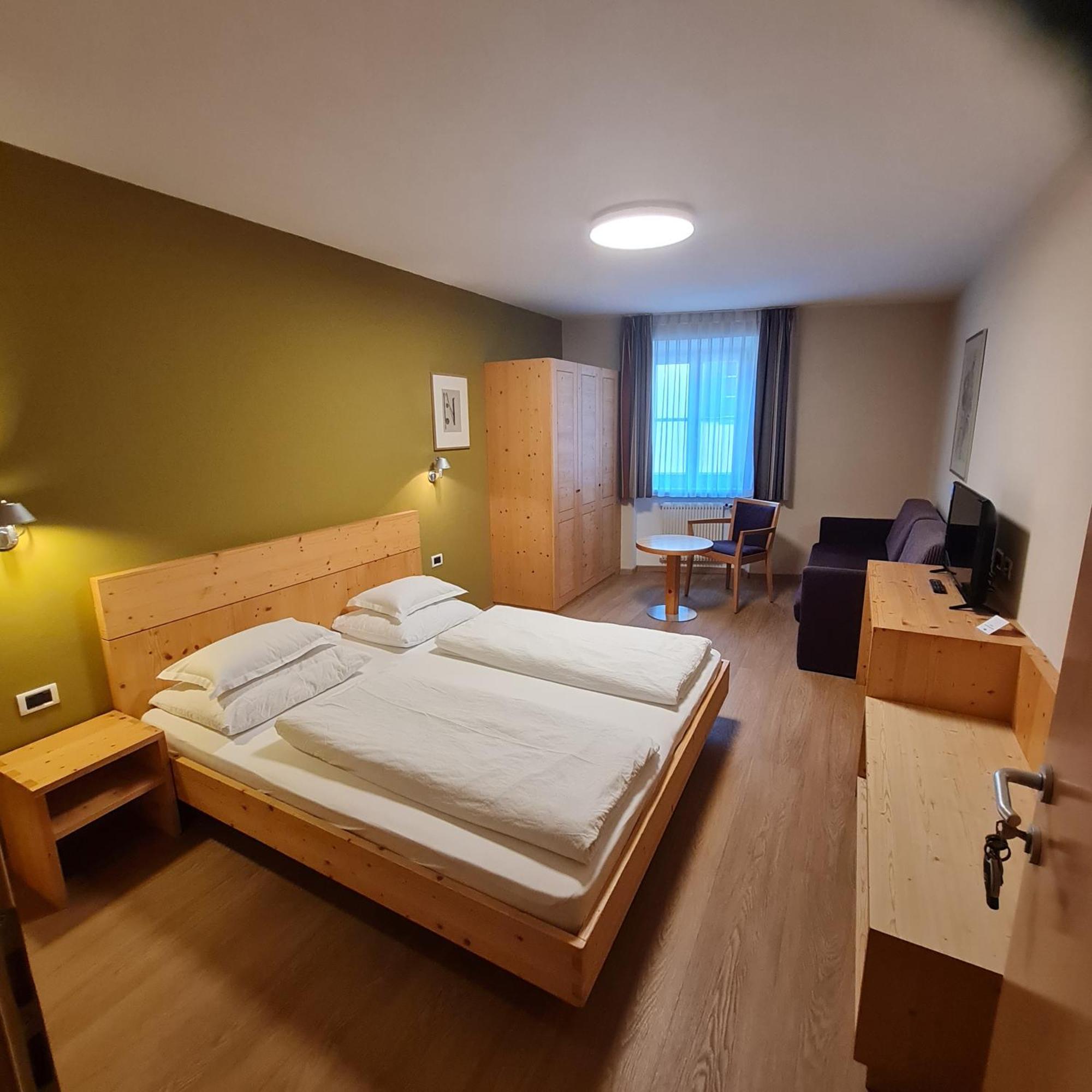 Gasthof Traube San Lorenzo di Sebato Kültér fotó